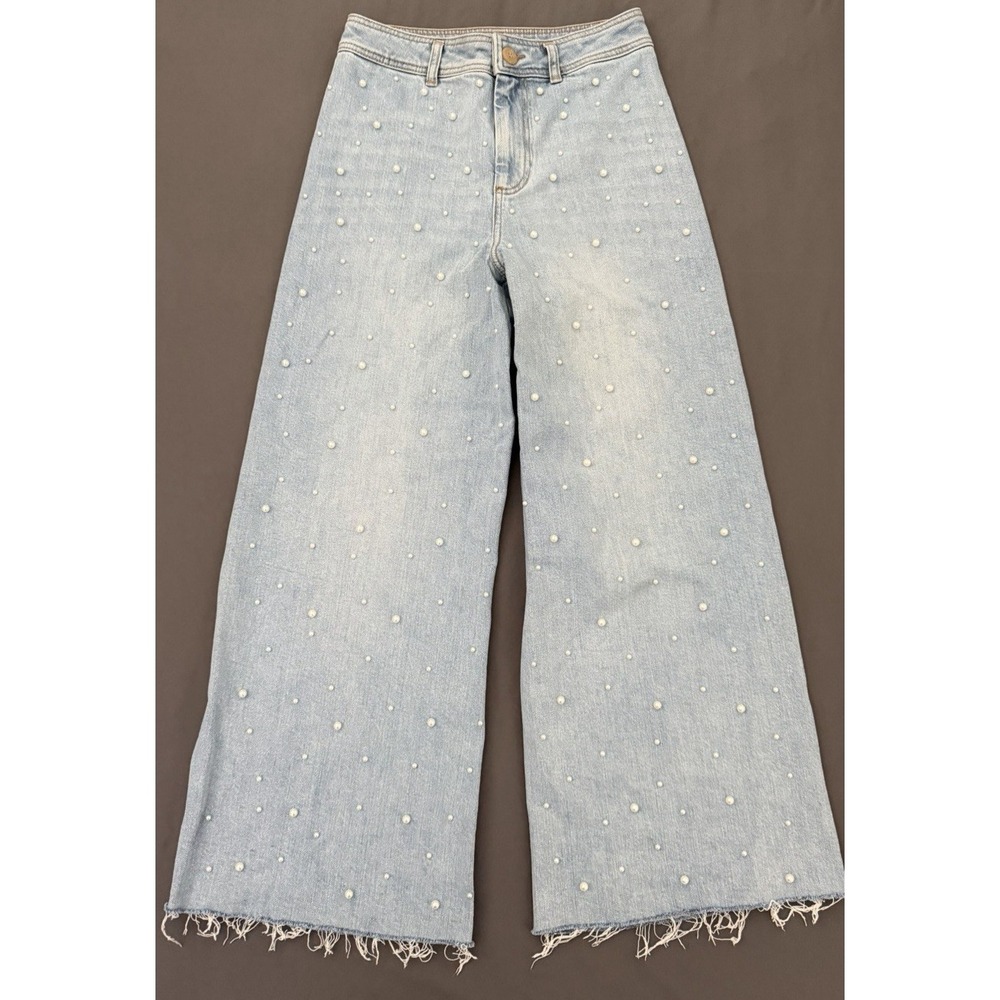 Antonio Melani Jeans Women's 6 Wide Leg Pearl Embellished Light Wash Raw Hem